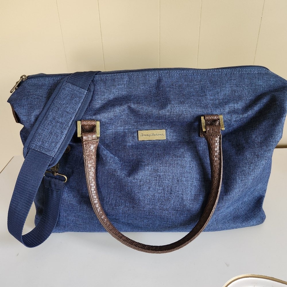 Tommy Bahama Canvas Travel Bag Weekend Tote Leather Details